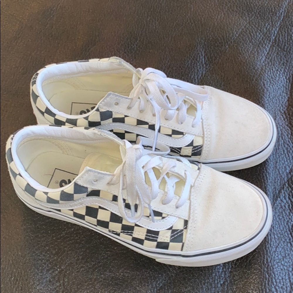 Like New Vans! SZ 7.5 Lace Up Vans Old Skool
